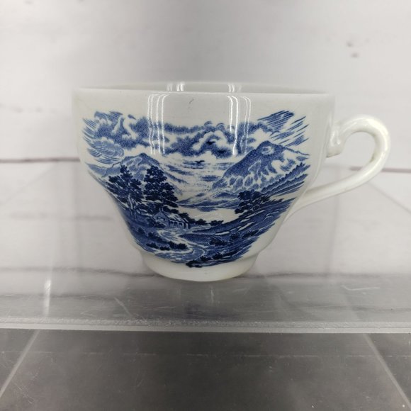 Vintage Royal Warwick "Lochs of Scotland" Blue and White Porcelain Tea Cup‎ - Picture 10 of 10